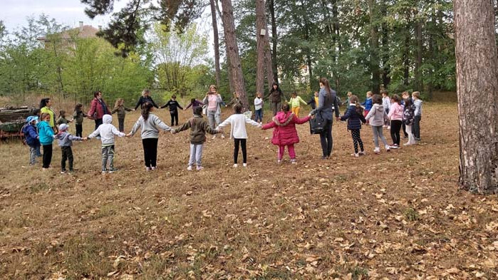 Деца от Генерал Тошево учат за горите